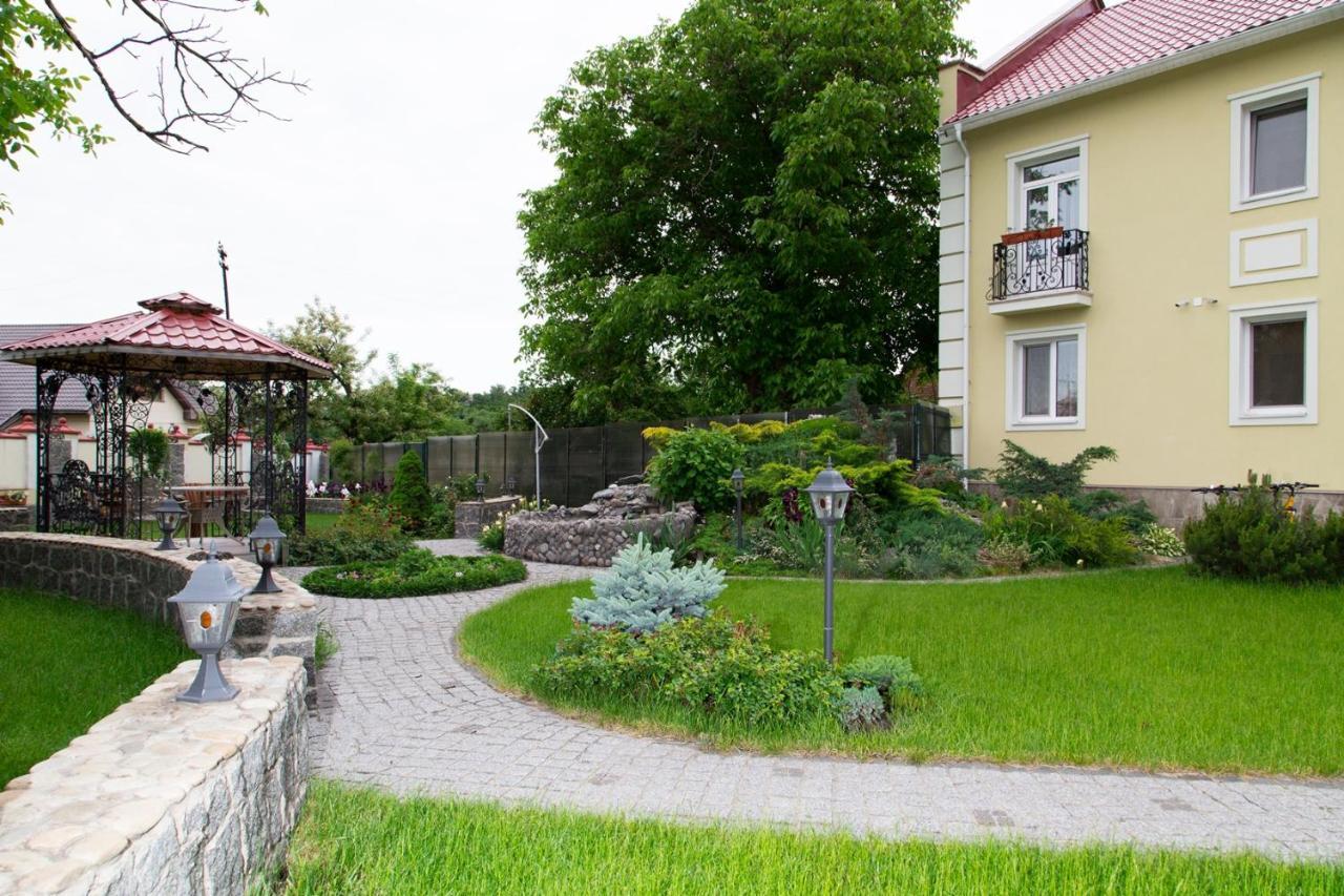 Villa Oselya Kiev Ngoại thất bức ảnh