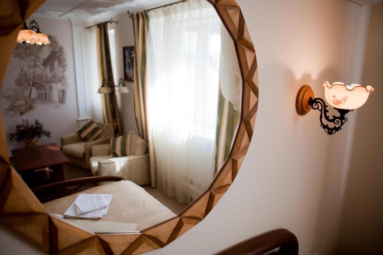 Villa Oselya Kiev Ngoại thất bức ảnh