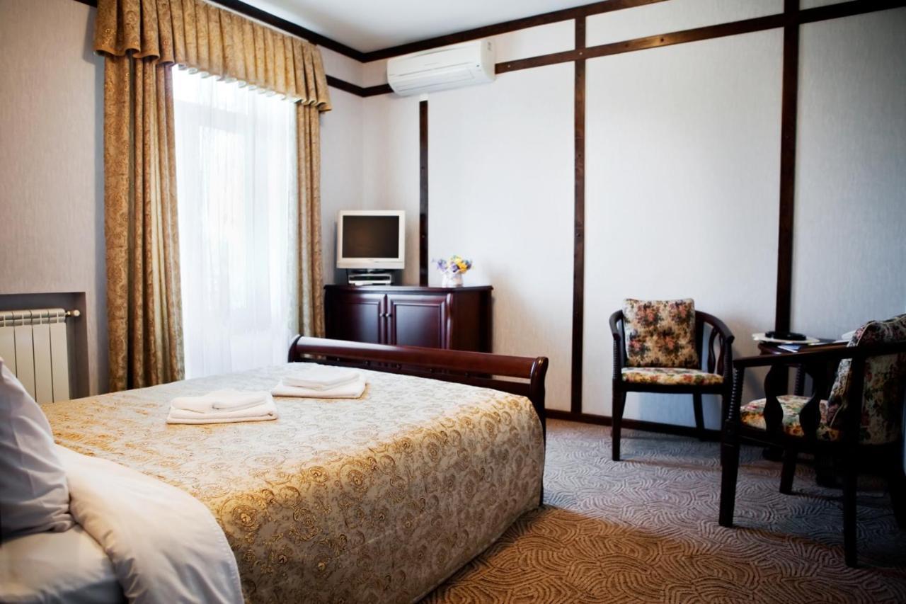 Villa Oselya Kiev Ngoại thất bức ảnh