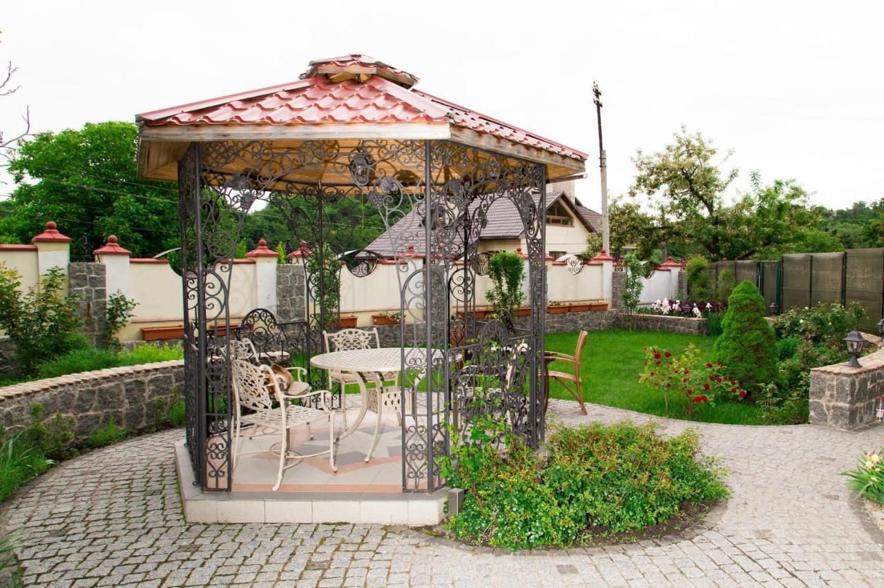Villa Oselya Kiev Ngoại thất bức ảnh