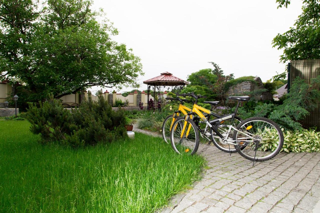 Villa Oselya Kiev Ngoại thất bức ảnh